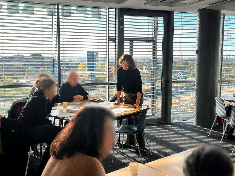 Nathalie Camus lors d'un atelier collaboratif en entreprise